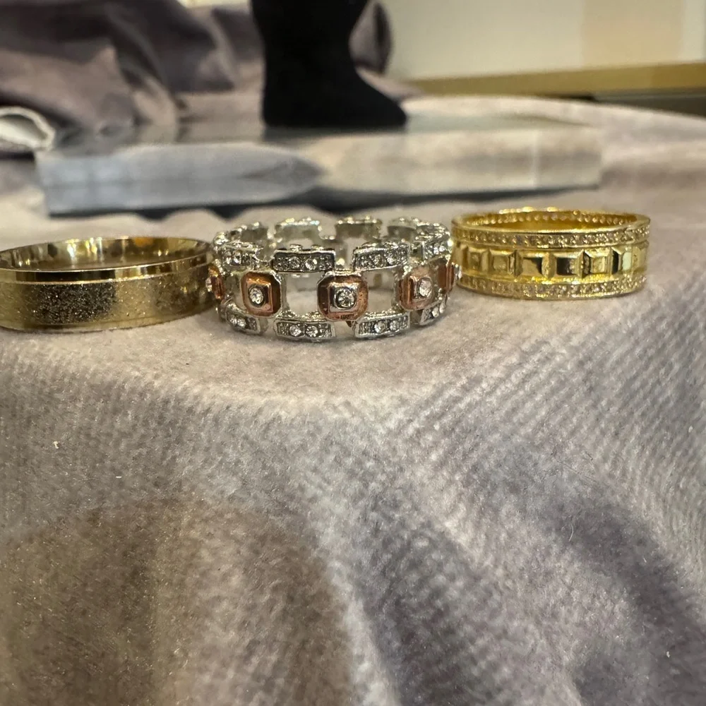 Men Elegant Gold and Silver Ring Set untested Bands‎